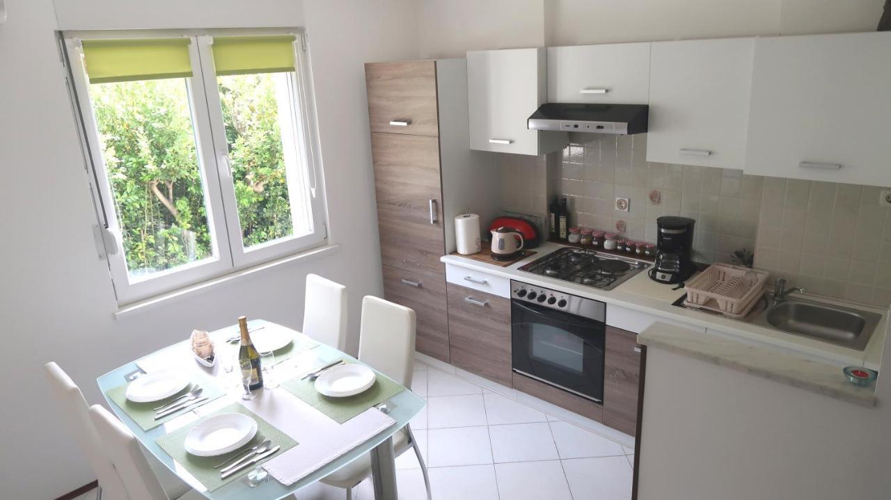 Adria Apartment Rijeka Exteriör bild